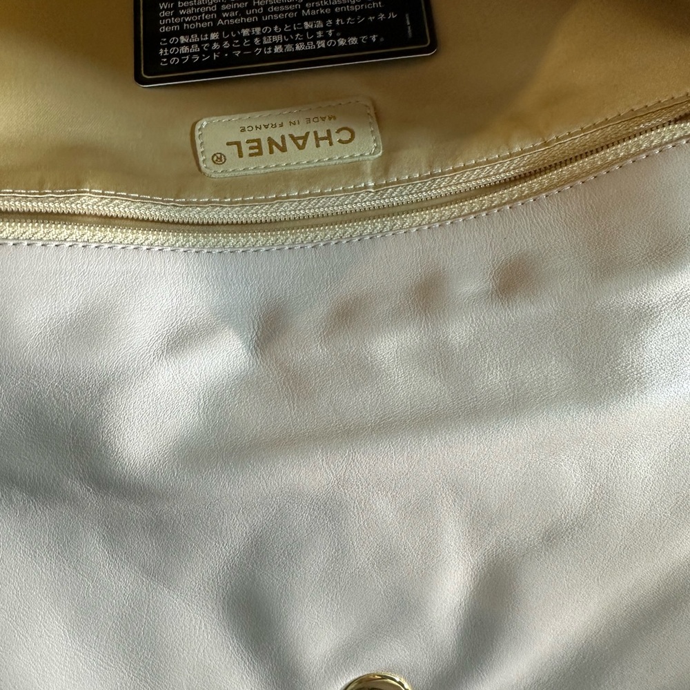Chanel Preown Authentic Flap Lambskin Beige Handbag - Picture 5 of 11